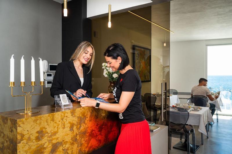 Re Dionisio Luxury Suites Syracuse Eksteriør bilde
