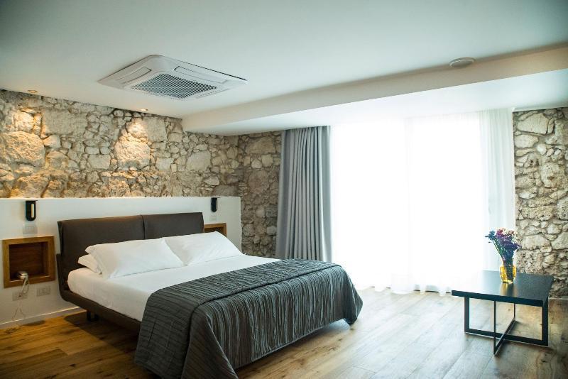Re Dionisio Luxury Suites Syracuse Eksteriør bilde